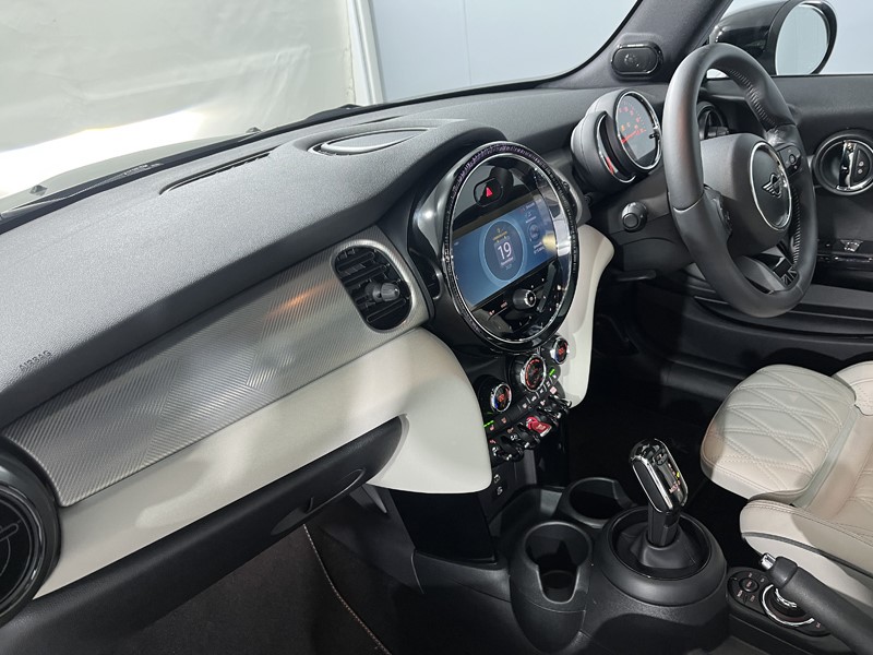 Used MINI Hatch 2022 for sale - 76982385: Photo 7