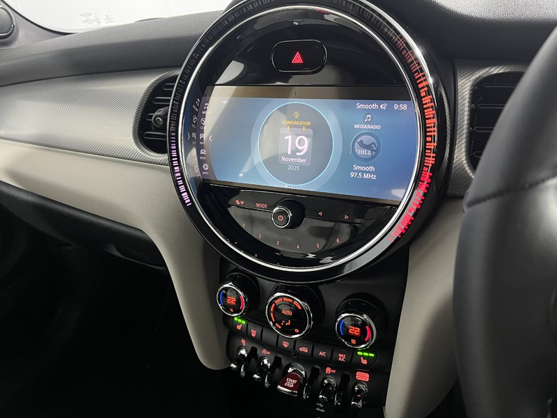 Used MINI Hatch 2022 for sale - 76982385: Photo 8