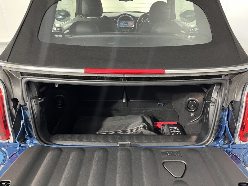 Used MINI Convertible 2024 for sale - 76981229: Photo 13