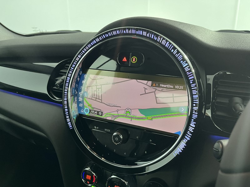 Used MINI Convertible 2024 for sale - 76981229: Photo 17