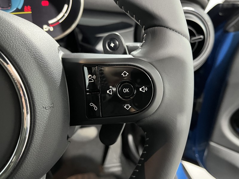 Used MINI Convertible 2024 for sale - 76981229: Photo 25