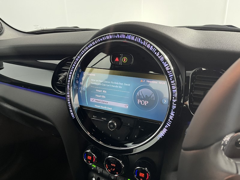 Used MINI Convertible 2024 for sale - 76981229: Photo 28