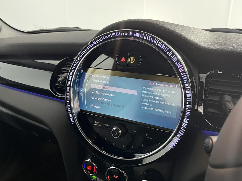 Used MINI Convertible 2024 for sale - 76981229: Photo 30