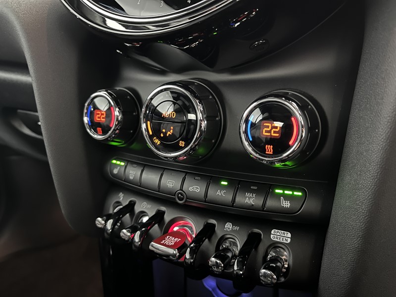 Used MINI Convertible 2024 for sale - 76981229: Photo 32