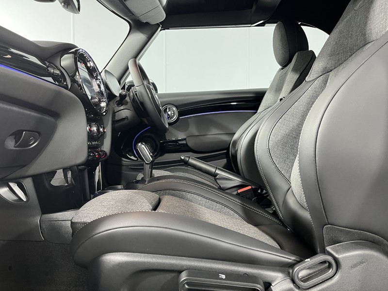 Used MINI Convertible 2024 for sale - 76981229: Photo 36