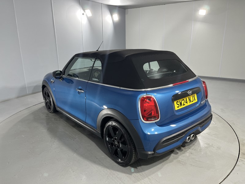 Used MINI Convertible 2024 for sale - 76981229: Photo 39