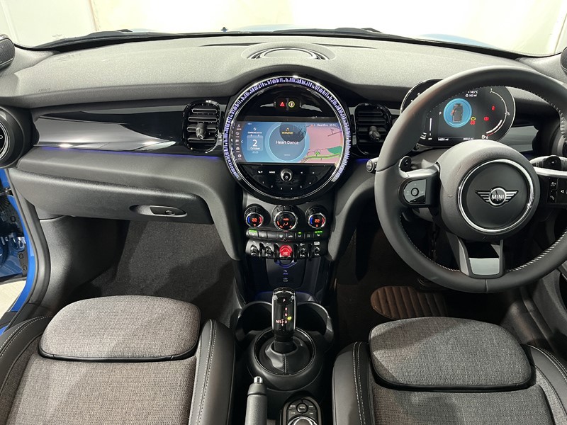 Used MINI Convertible 2024 for sale - 76981229: Photo 4