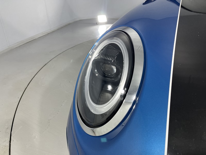 Used MINI Convertible 2024 for sale - 76981229: Photo 40