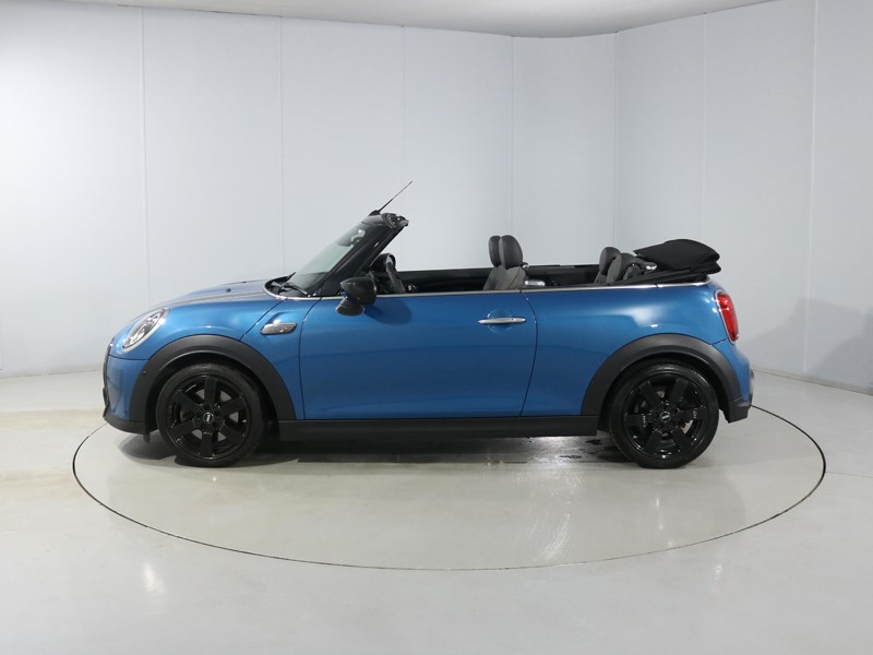 Used MINI Convertible 2024 for sale - 76981229: Photo 49