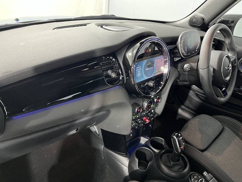 Used MINI Convertible 2024 for sale - 76981229: Photo 7