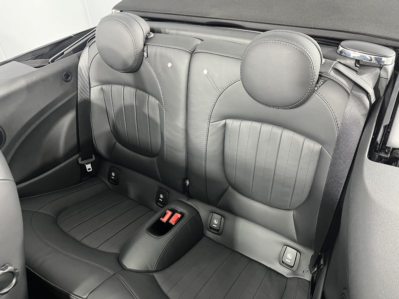 Used MINI Convertible 2022 for sale - 76980821: Photo 12