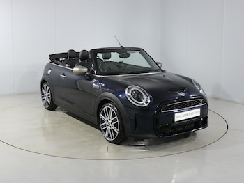 Used MINI Convertible 2022 for sale - 76980821: Photo