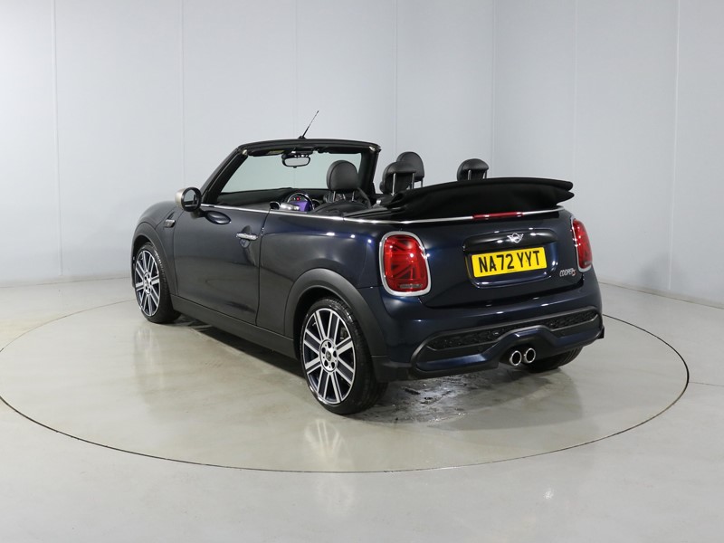 Used MINI Convertible 2022 for sale - 76980821: Photo 2