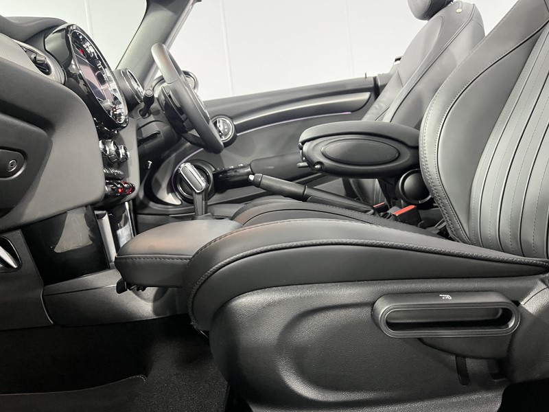 Used MINI Convertible 2022 for sale - 76980821: Photo 33