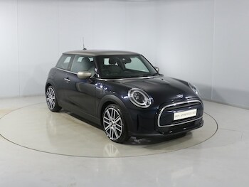 Used MINI Hatch 2022 for sale - 77326470: Photo