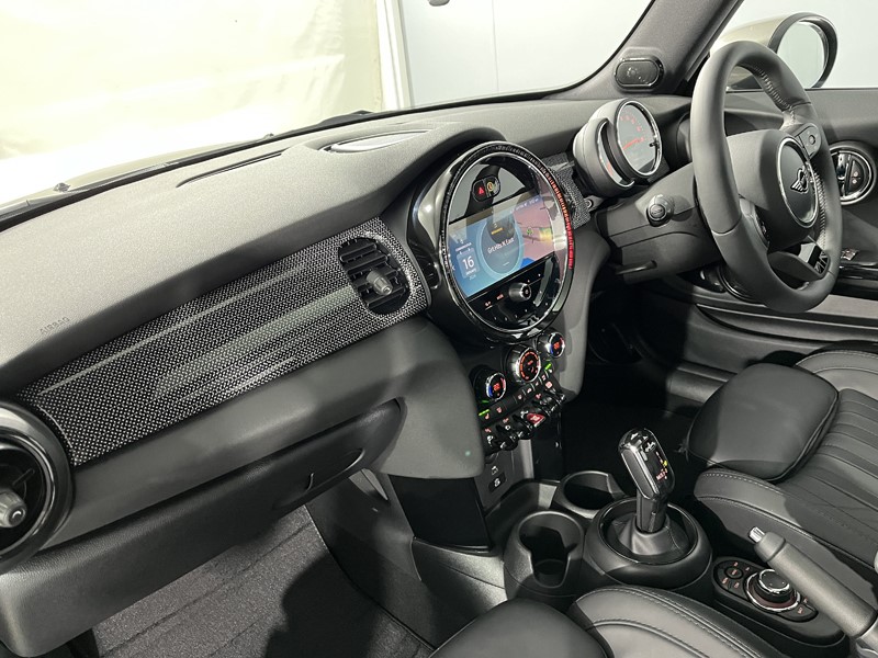 Used MINI Hatch 2022 for sale - 77326470: Photo 7