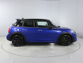 Used MINI Hatch 2021 for sale - 78656756: Photo