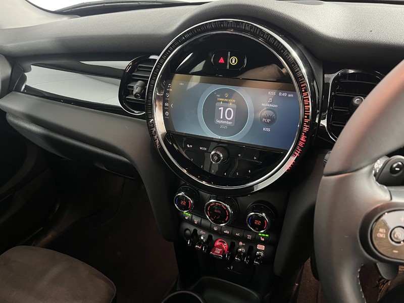 Used MINI Hatch 2023 for sale - 76981562: Photo 8