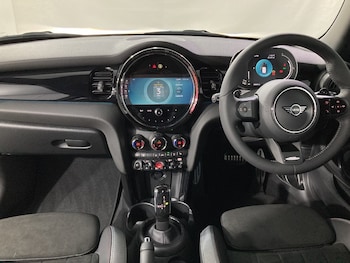 Used MINI Hatch 2023 for sale - 79071165: Photo