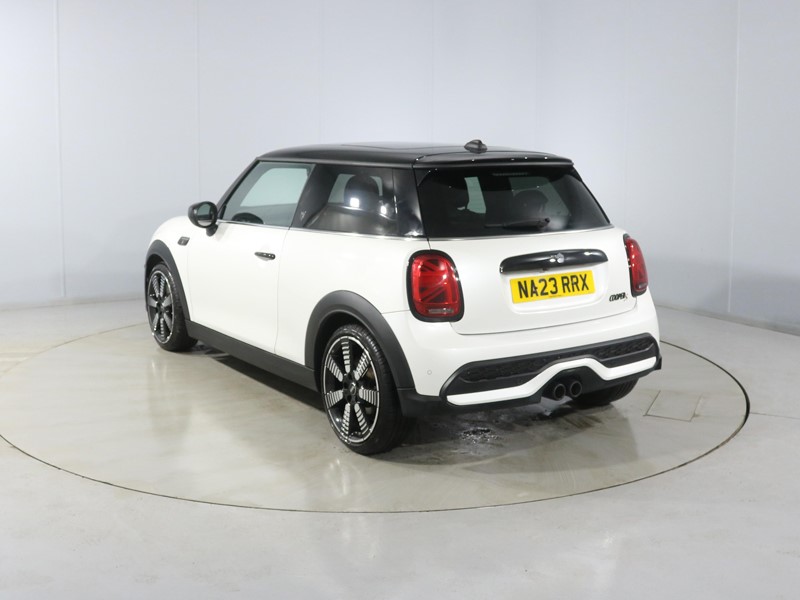 Used MINI Hatch 2023 for sale - 77435250: Photo 2