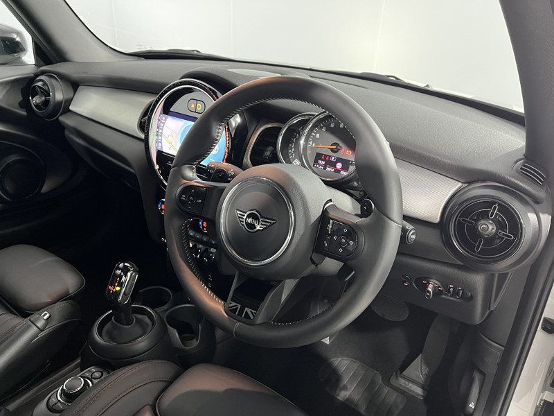 Used MINI Hatch 2023 for sale - 77435250: Photo 6