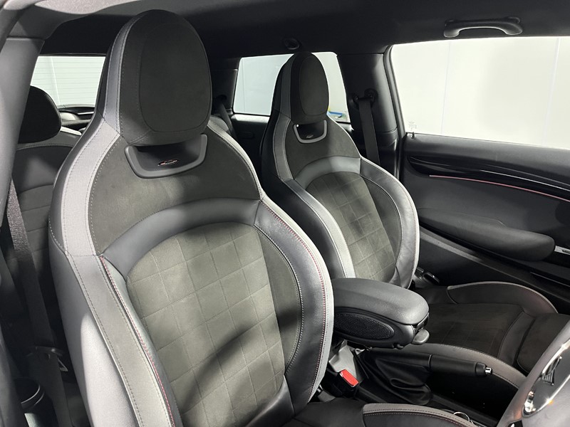 Used MINI Hatch 2023 for sale - 76981496: Photo 11