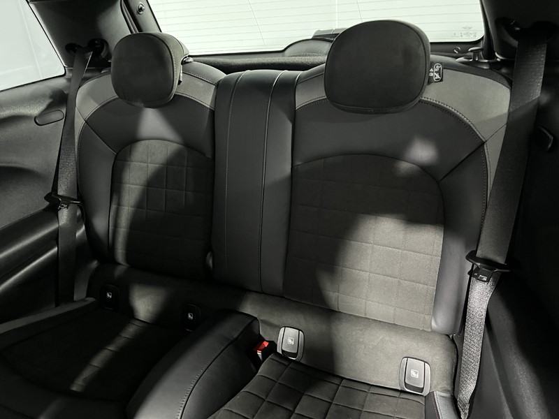 Used MINI Hatch 2023 for sale - 76981496: Photo 12