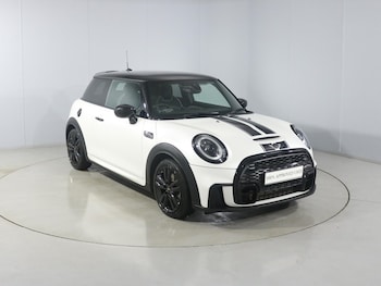 Used MINI Hatch 2023 for sale - 76981496: Photo