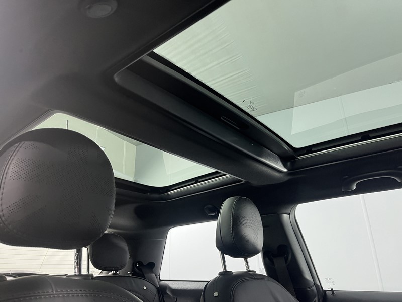 Used MINI Hatch 2023 for sale - 76981101: Photo 17