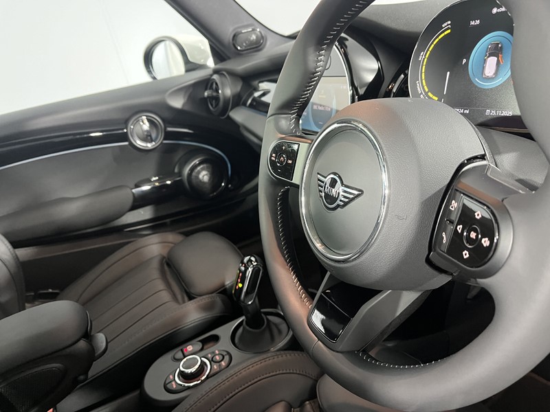 Used MINI Hatch 2023 for sale - 76981101: Photo 24