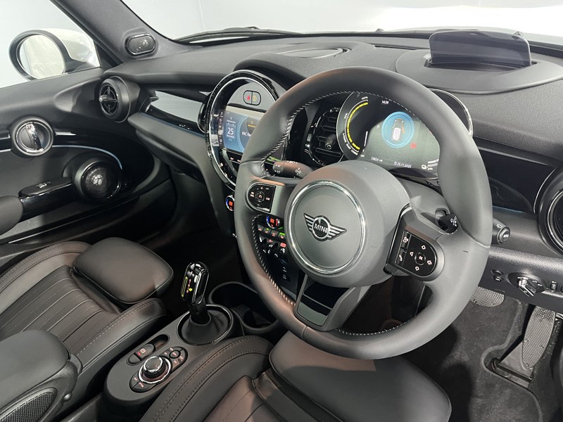 Used MINI Hatch 2023 for sale - 76981101: Photo 6