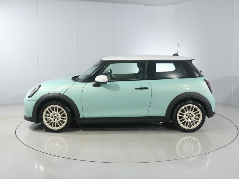 Used MINI Cooper 2024 for sale - 76981237: Photo 40