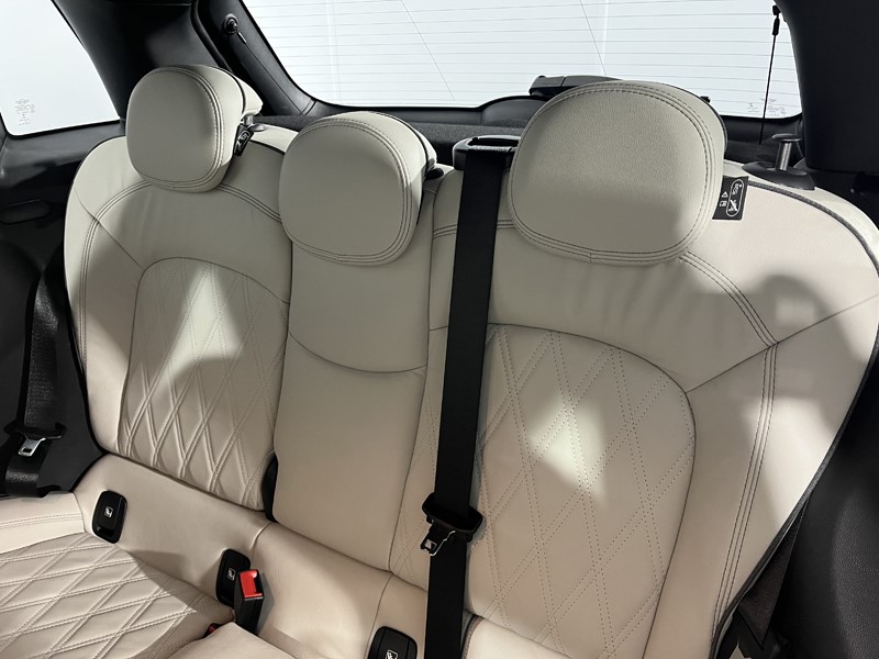 Used MINI Hatch 2022 for sale - 77602040: Photo 12