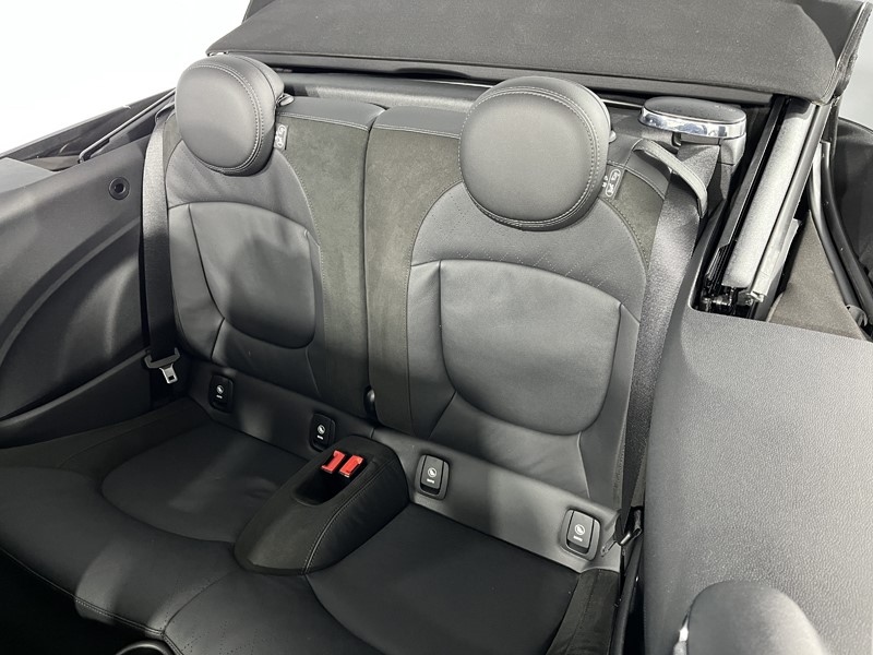 Used MINI Convertible 2020 for sale - 76981282: Photo 12