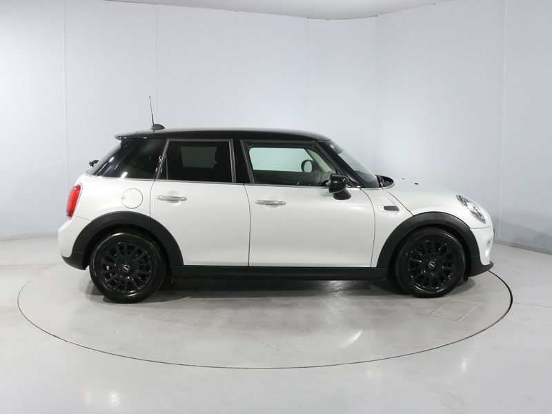 Used MINI Hatch 2020 for sale - 77813035: Photo 3