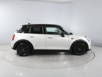 Used MINI Hatch 2020 for sale - 77813035: Photo