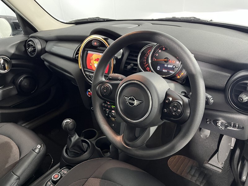 Used MINI Hatch 2020 for sale - 77813035: Photo 6