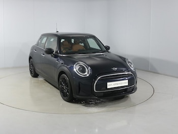 Used MINI Hatch 2023 for sale - 76981325: Photo