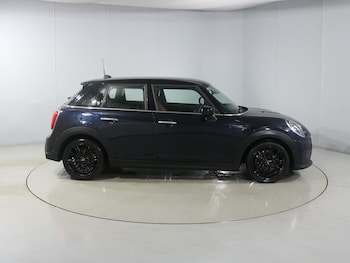 Used MINI Hatch 2023 for sale - 76981325: Photo