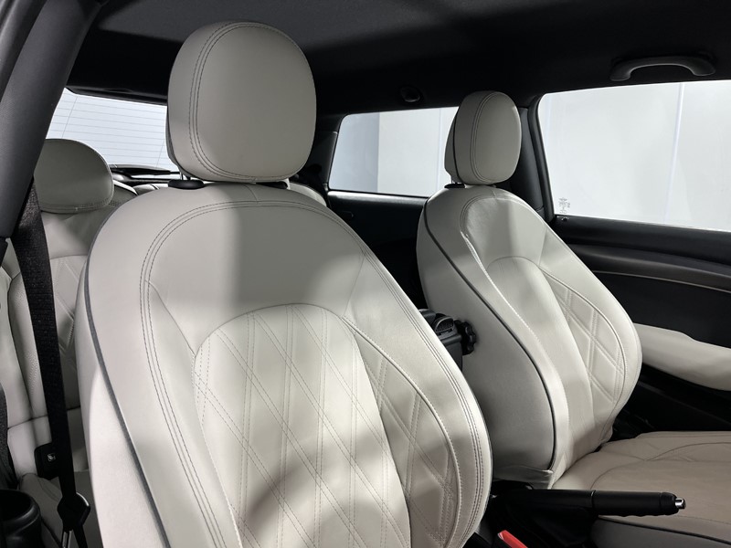 Used MINI Hatch 2023 for sale - 77220402: Photo 11