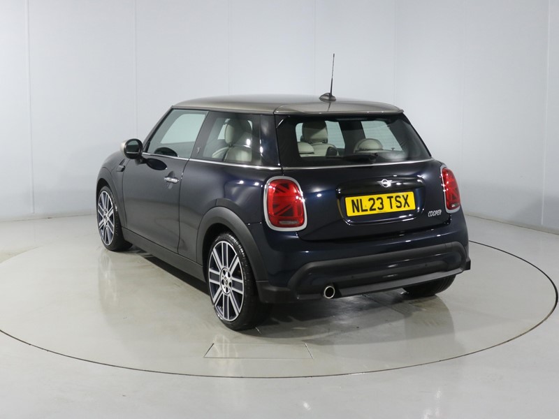 Used MINI Hatch 2023 for sale - 77220402: Photo 2