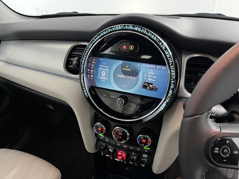 Used MINI Hatch 2023 for sale - 77220402: Photo 8