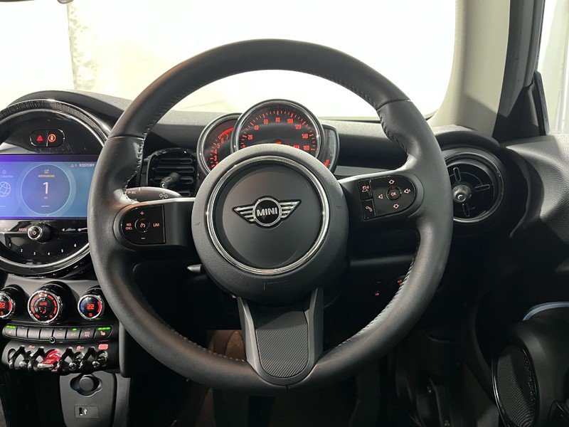 Used MINI Hatch 2022 for sale - 77001367: Photo 5