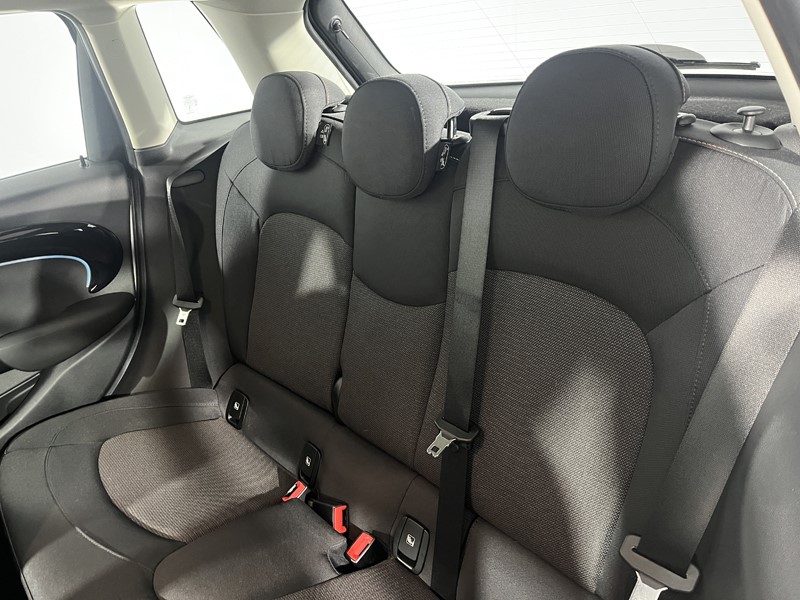 Used MINI Hatch 2023 for sale - 77981201: Photo 12