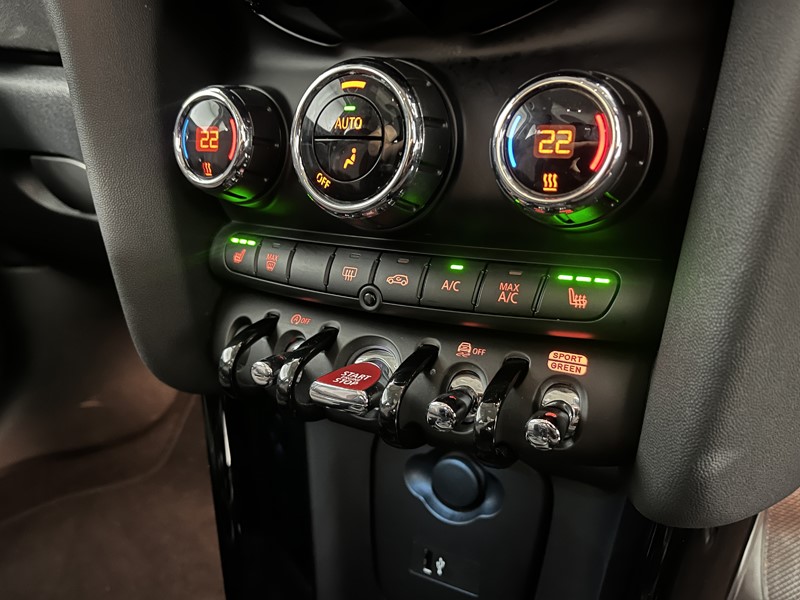 Used MINI Hatch 2023 for sale - 77981201: Photo 29