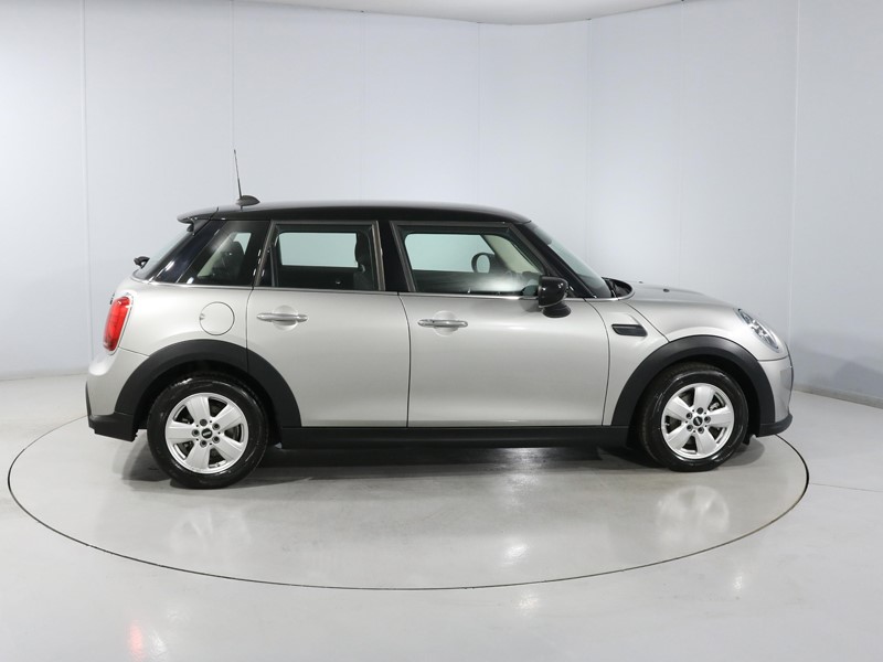 Used MINI Hatch 2023 for sale - 77981201: Photo 3