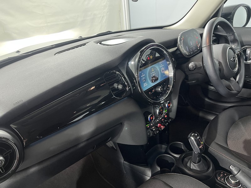 Used MINI Hatch 2023 for sale - 77981201: Photo 7