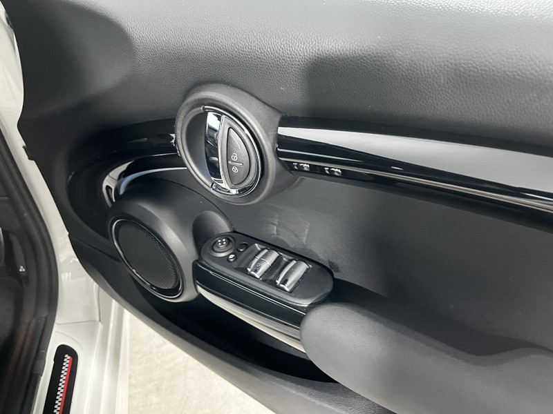 Used MINI Convertible 2023 for sale - 77619364: Photo 19