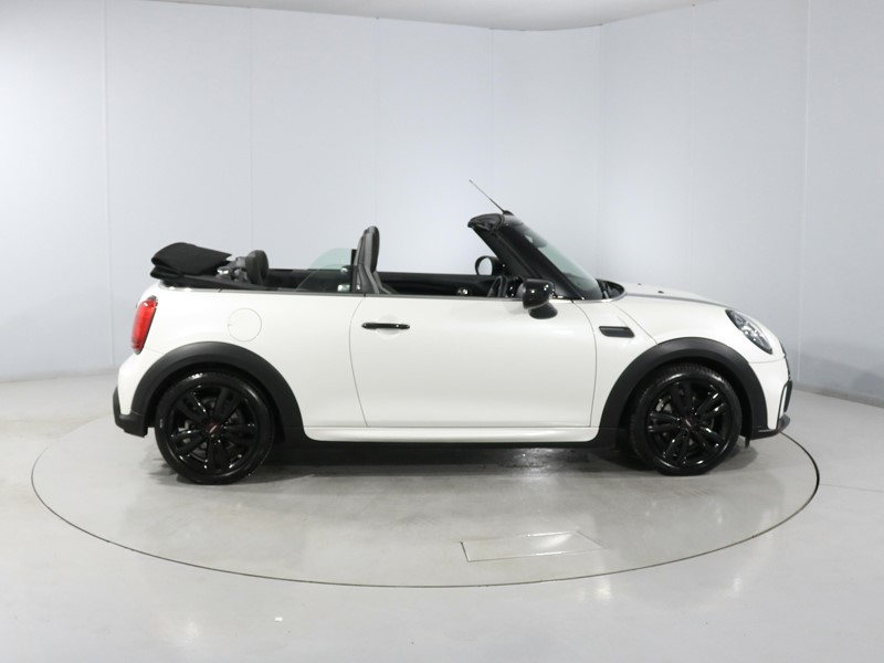Used MINI Convertible 2023 for sale - 77619364: Photo 3
