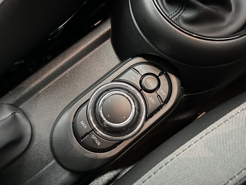 Used MINI Convertible 2023 for sale - 77619364: Photo 31